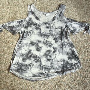 Black and gray tank top